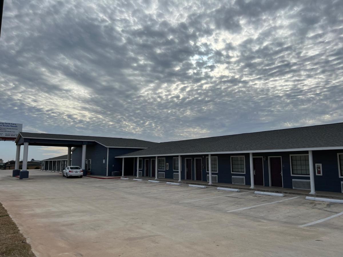 Hotel Bien Venido Pearsall Exterior foto
